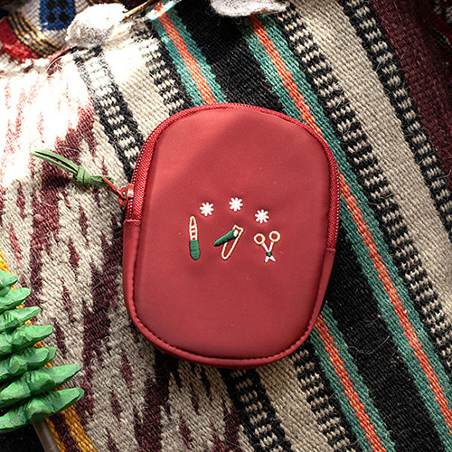 NAIL CLIPPER POUCH- winter red(limited)